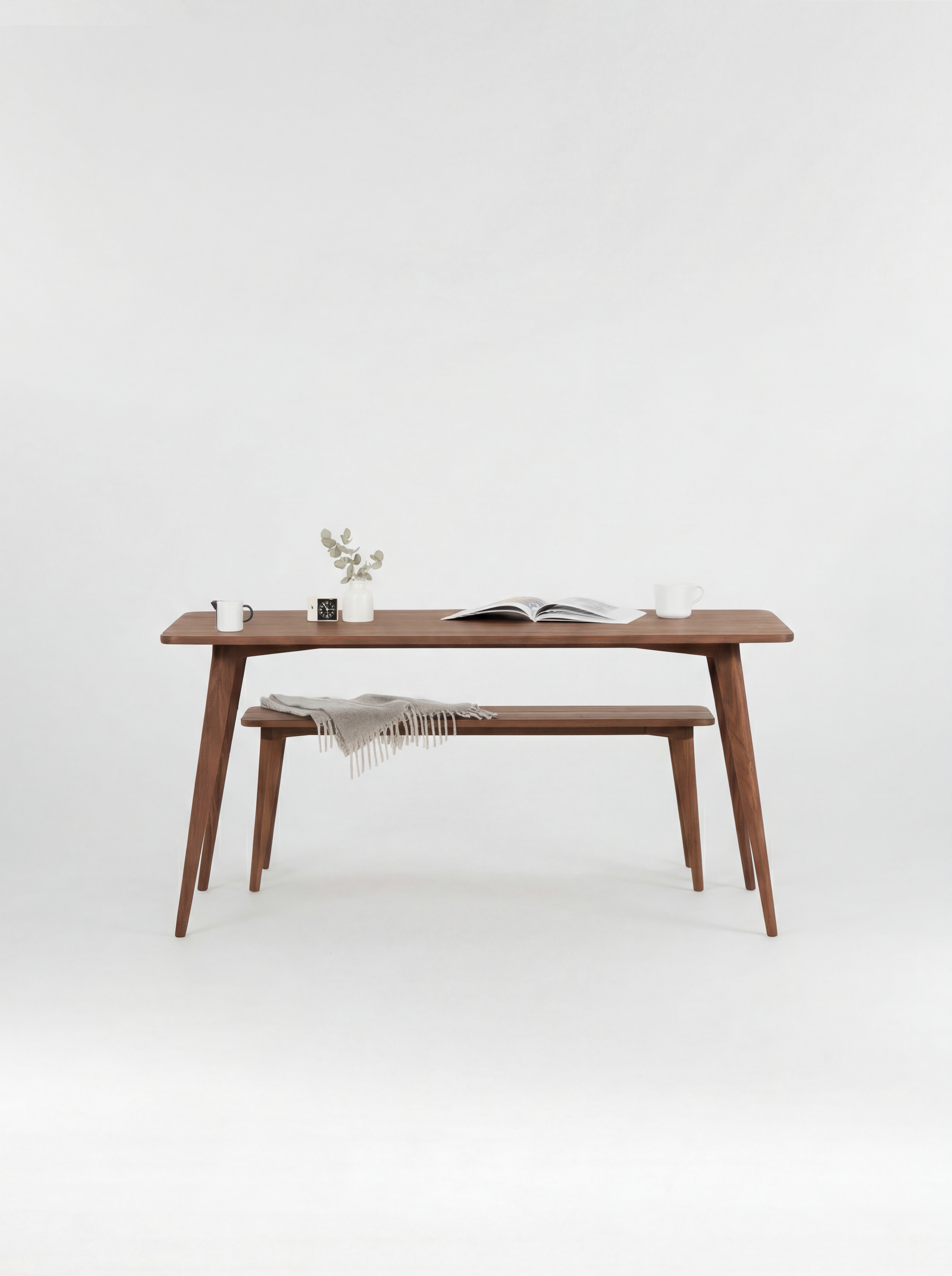 YRKE - Dining table with bench - Solid walnut
