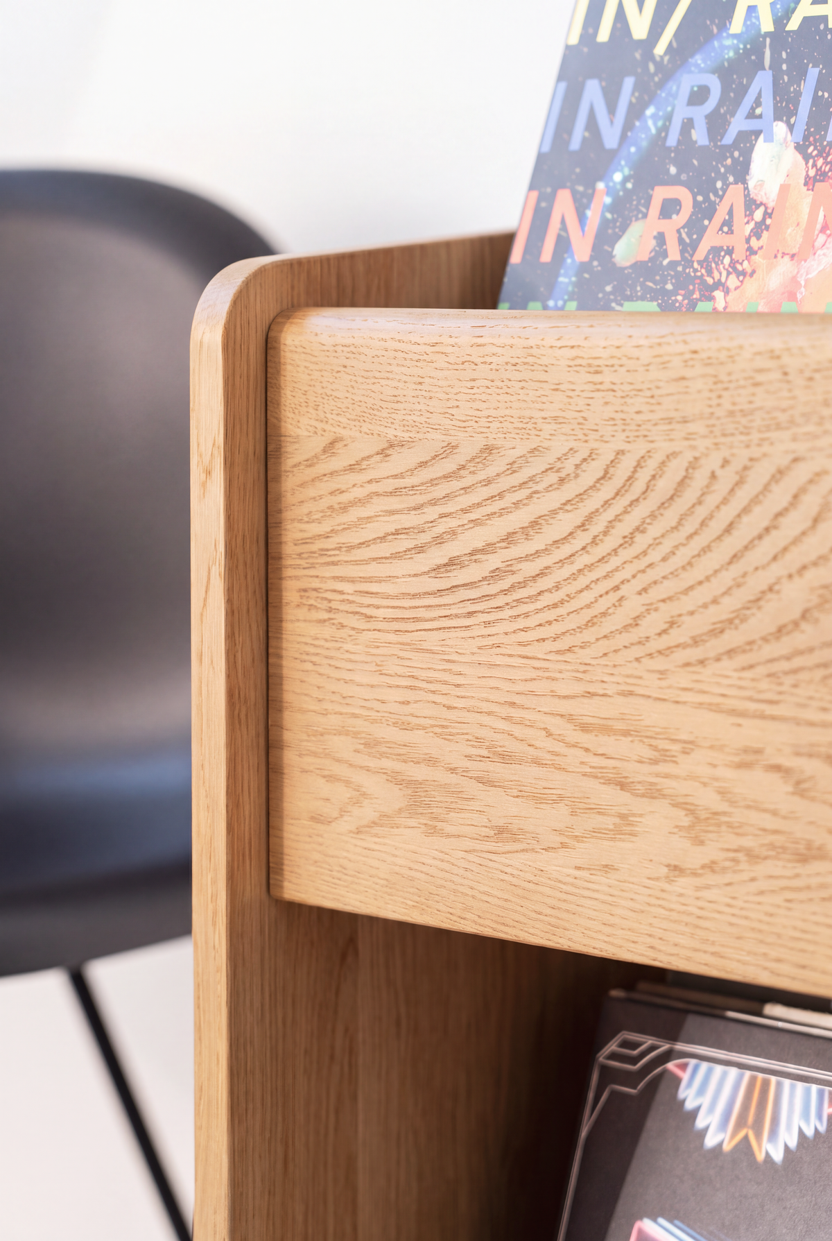 FUSE XX in solid oak, close-up of the end record niche, rounded side panel edge and visible grain