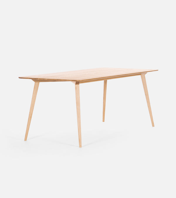 YRKE - Matbord - Massiv ek