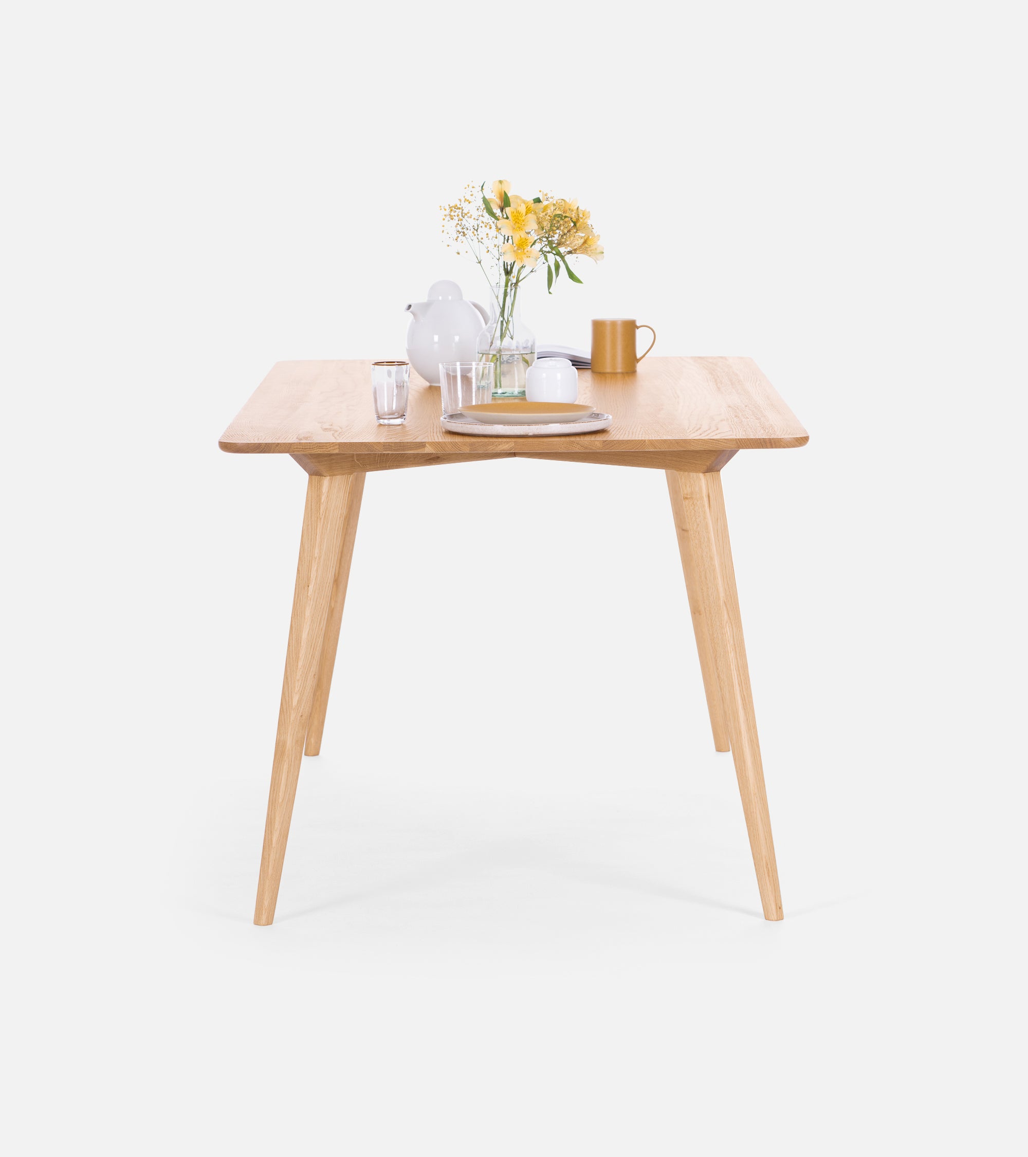 YRKE - Matbord - Massiv ek